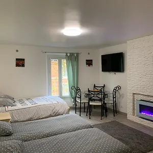 formidable-studio-vieux-centre-frejus.fr-provencehotel.com/